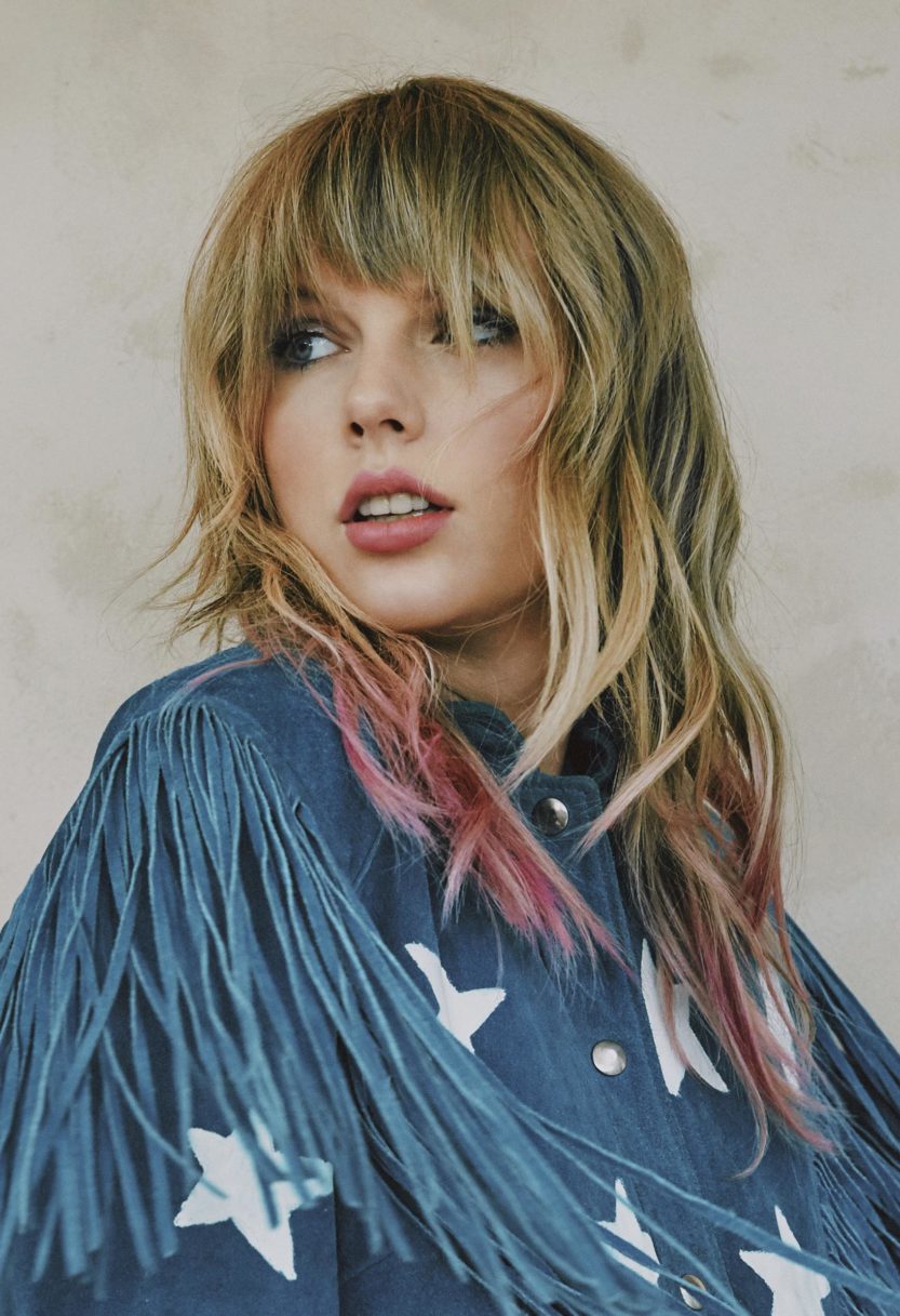 Taylor Swift Will Be Honored With Artist Of The Decade Award At The 19 American Music Awards Celeb Secrets